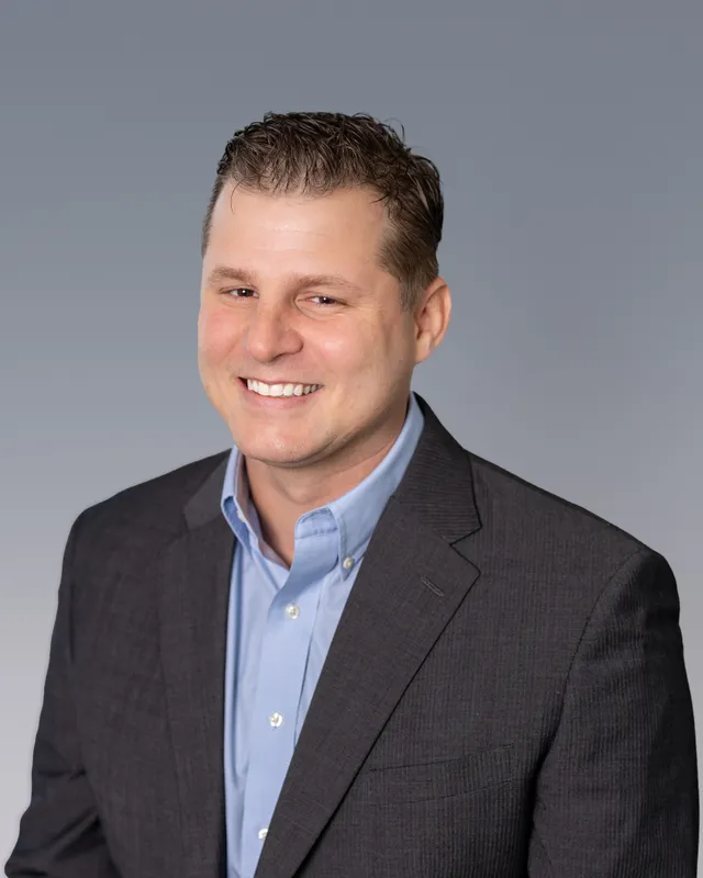 Portrait of Adam Holmes